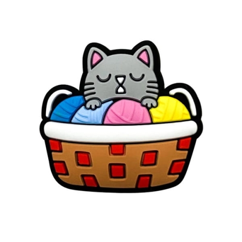 kot w koszyku z welna.jpg