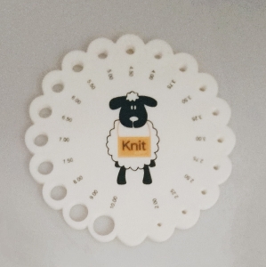 Miarka dziewiarska do drutów